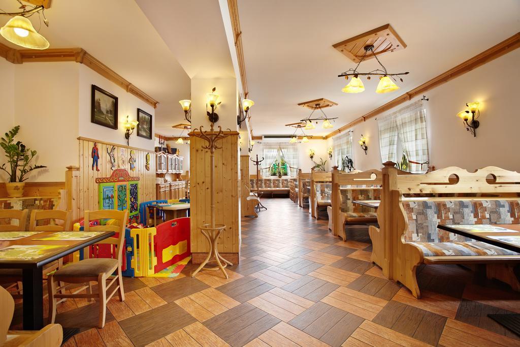 Abro Hotel Аугустов Екстериор снимка