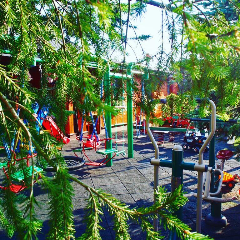 Abro Hotel Аугустов Екстериор снимка